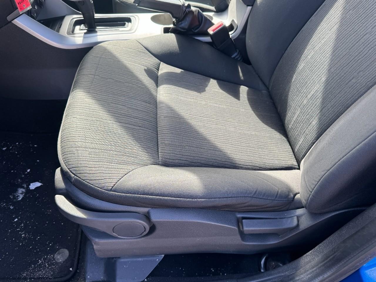 Used 2010 Ford Focus SE image 13