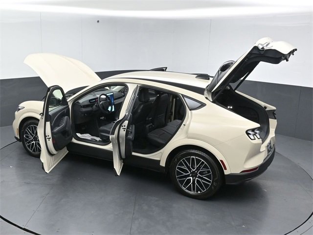 Used 2025 Ford Mustang Mach-E Premium image 54