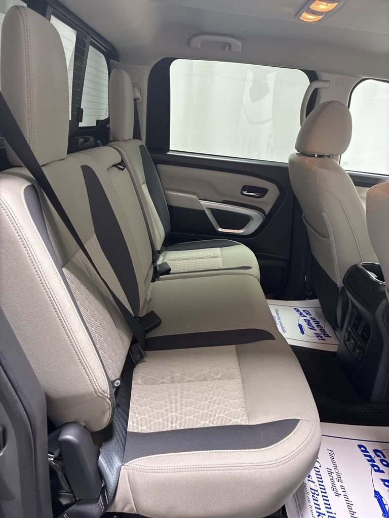 Used 2024 Nissan Titan SV w/ SV Convenience Package image 25