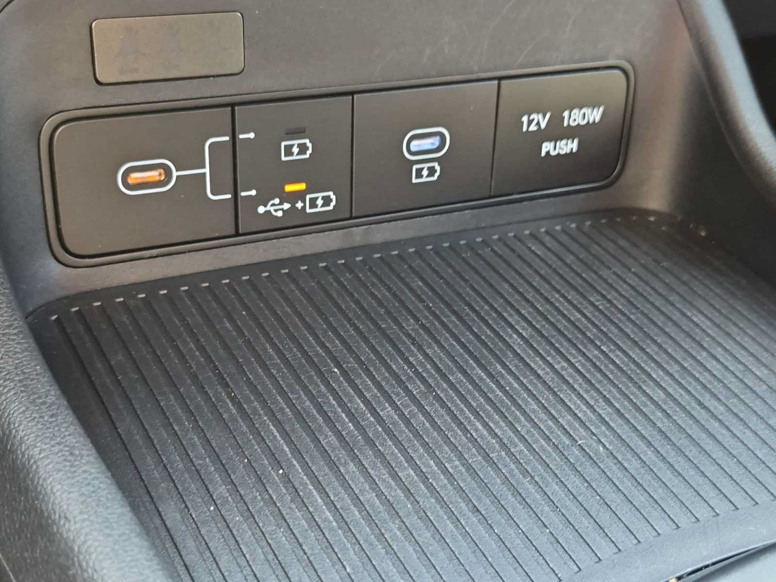 Certified 2025 Hyundai Kona SEL AWD/4WD image 29