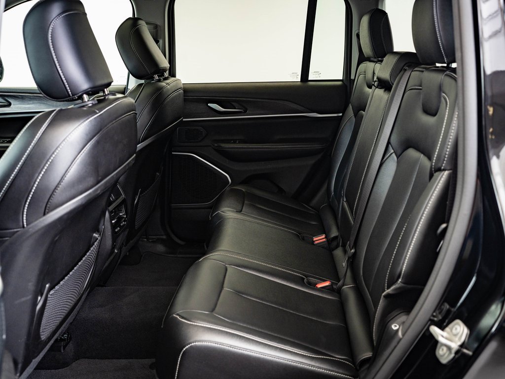 Used 2024 Jeep Grand Cherokee Limited 4xe image 34