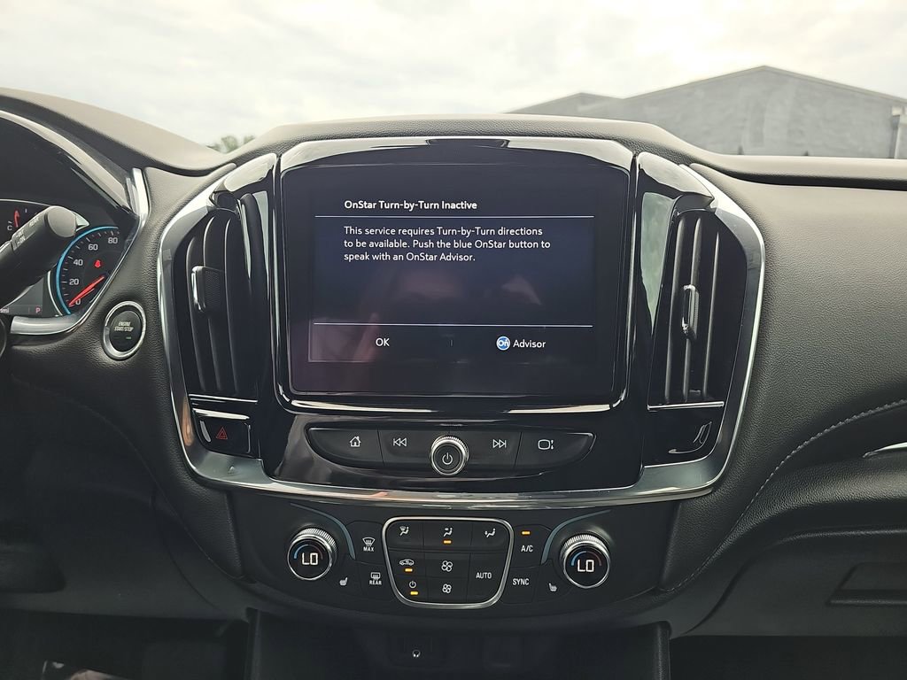 Used 2023 Chevrolet Traverse LT FWD image 28