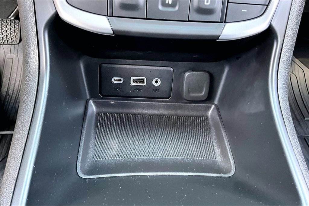 Used 2023 GMC Terrain SLE w/ Elevation Edition FWD image 15