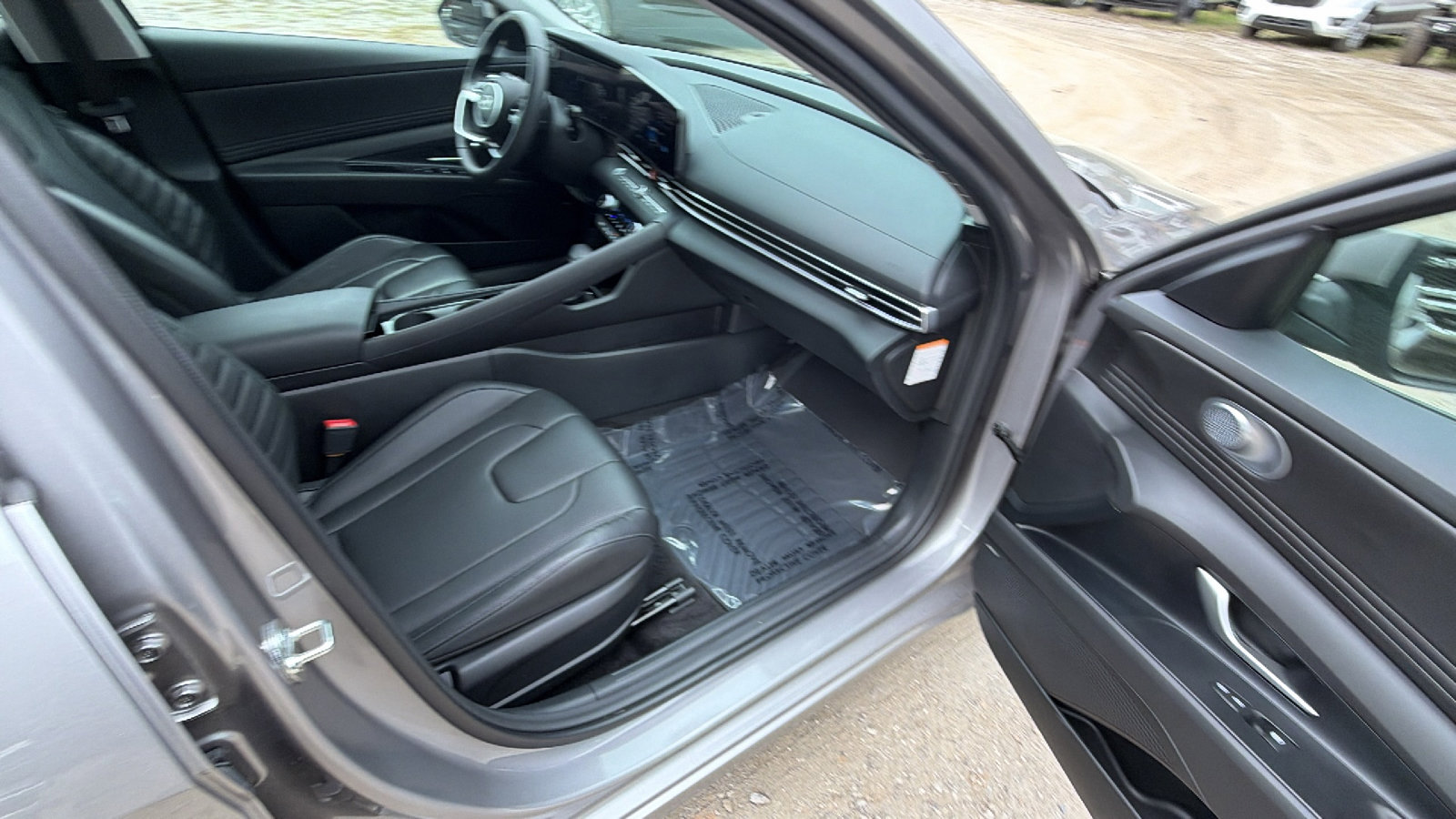Used 2024 Hyundai Elantra Limited image 20
