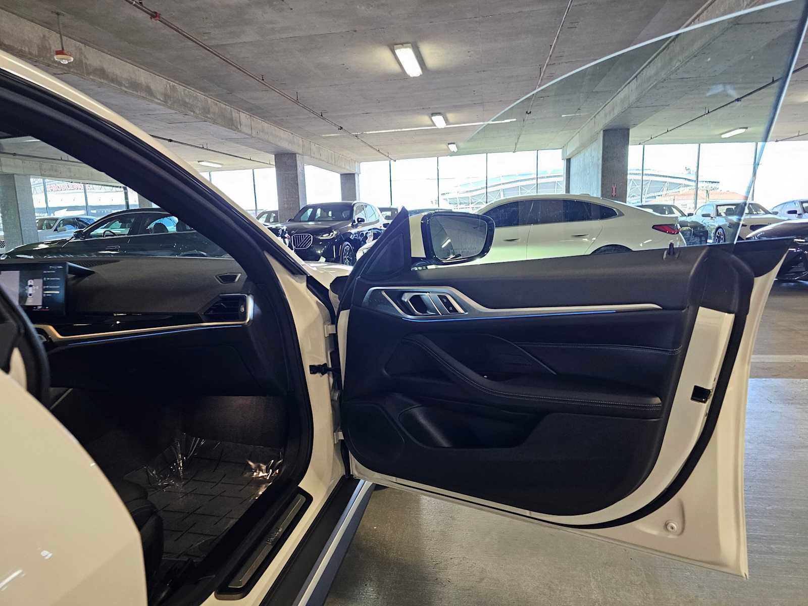 Used 2023 BMW i4 eDrive35 RWD image 33