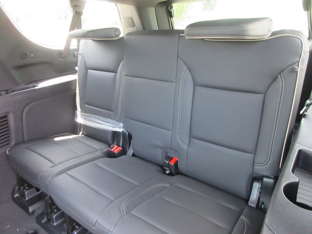 New 2026 GMC Yukon XL Elevation w/ Elevation Premium Package AWD/4WD image 13