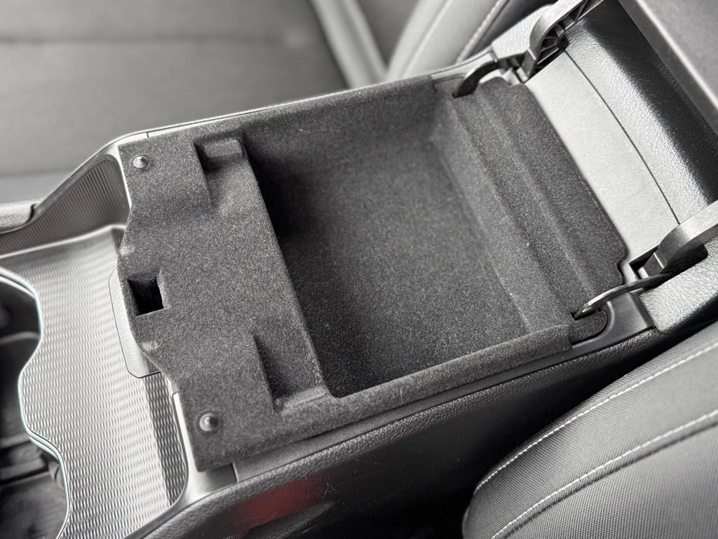 Used 2024 Jeep Grand Cherokee Laredo image 19