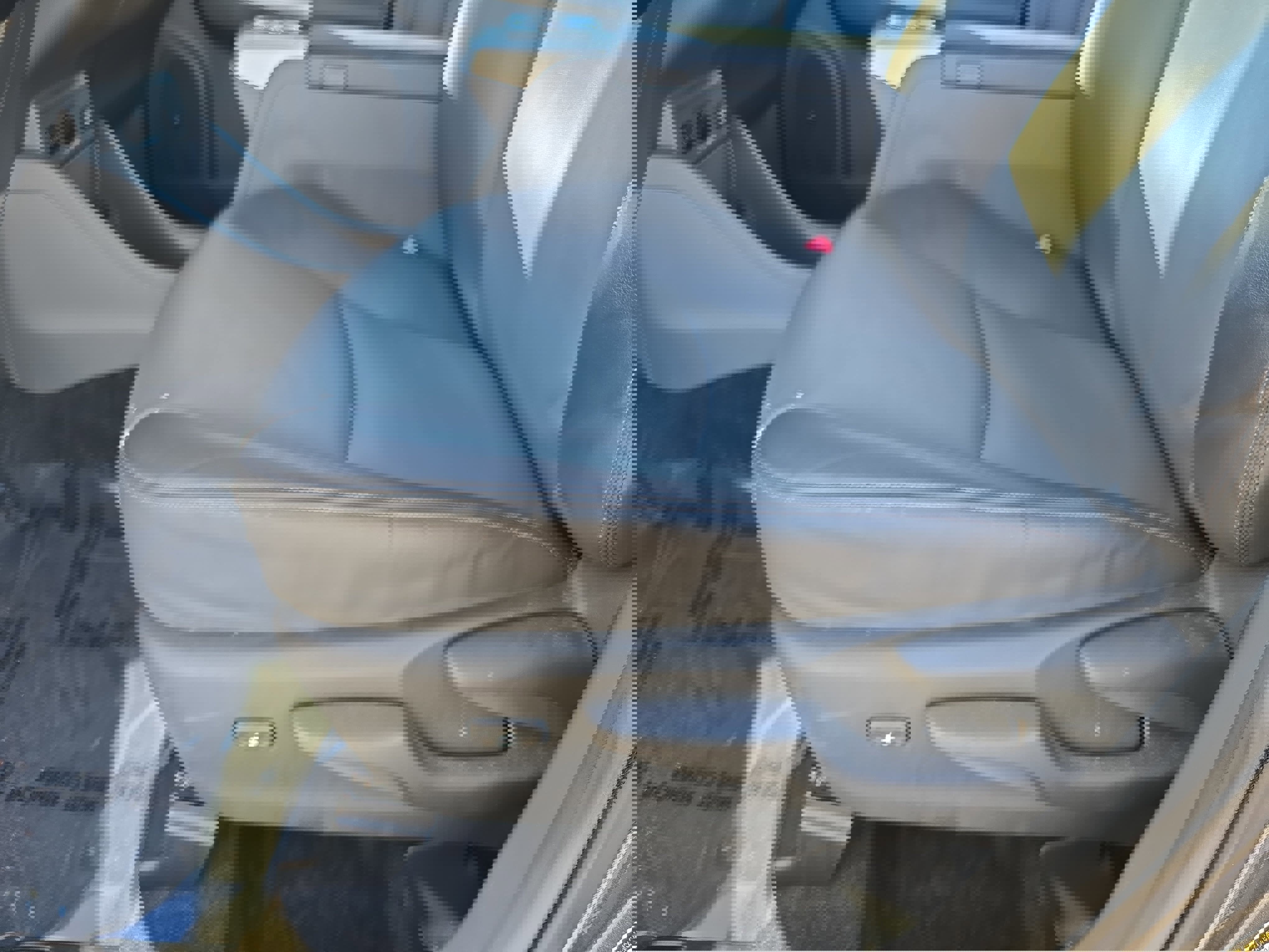 Used 2014 Toyota Prius V Five image 25