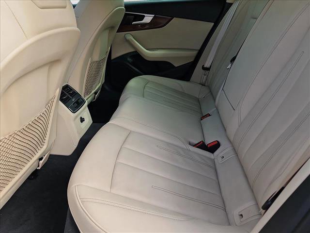 Used 2022 Audi A4 2.0T Premium w/ Convenience Package image 18