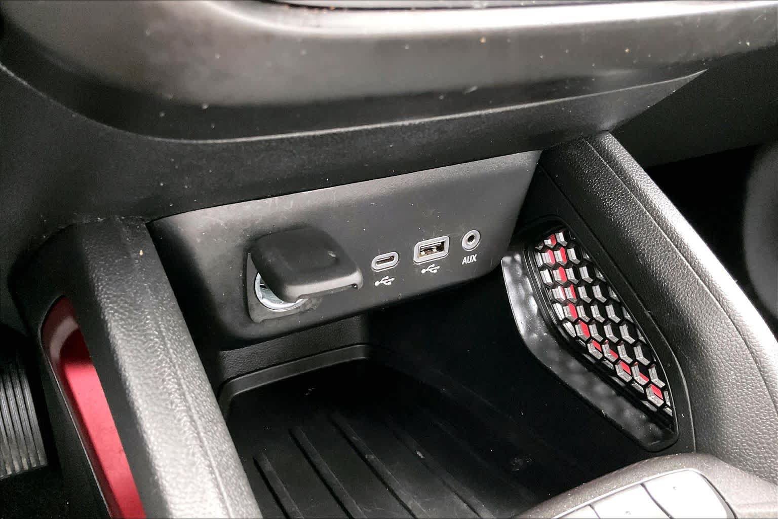 Used 2023 Chevrolet TrailBlazer RS FWD image 33