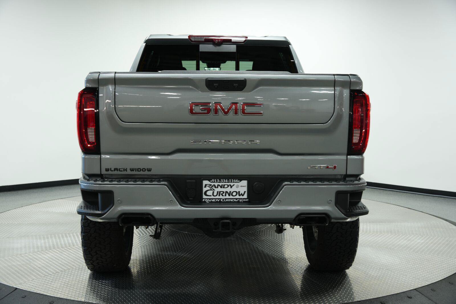 Used 2025 GMC Sierra 1500 AT4 w/ AT4 Premium Package AWD/4WD image 10