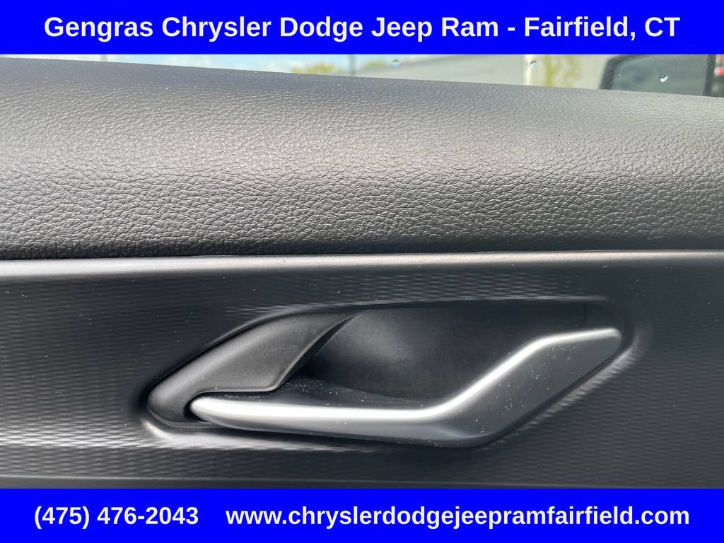 Used 2023 Jeep Grand Cherokee L Altitude AWD/4WD image 40