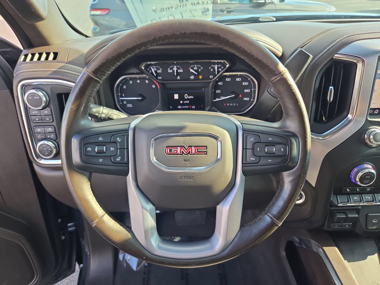 Used 2022 GMC Sierra 1500 SLT w/ SLT Premium Plus Package AWD/4WD image 22