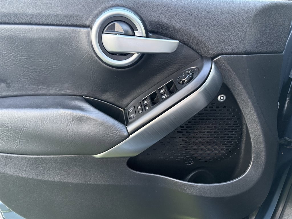 Used 2018 FIAT 500X Trekking image 25