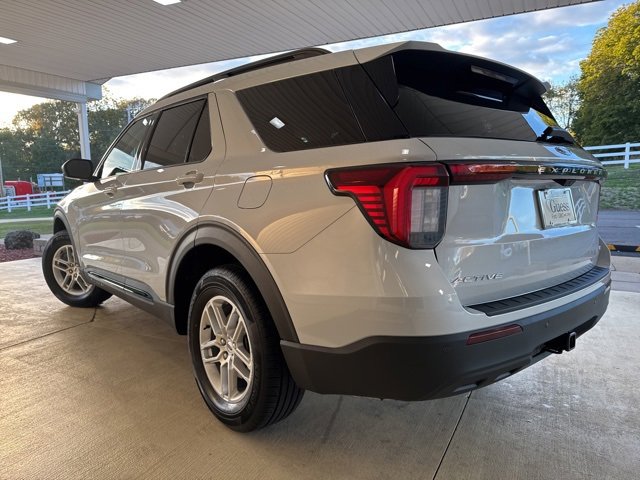 New 2026 Ford Explorer Active image 9