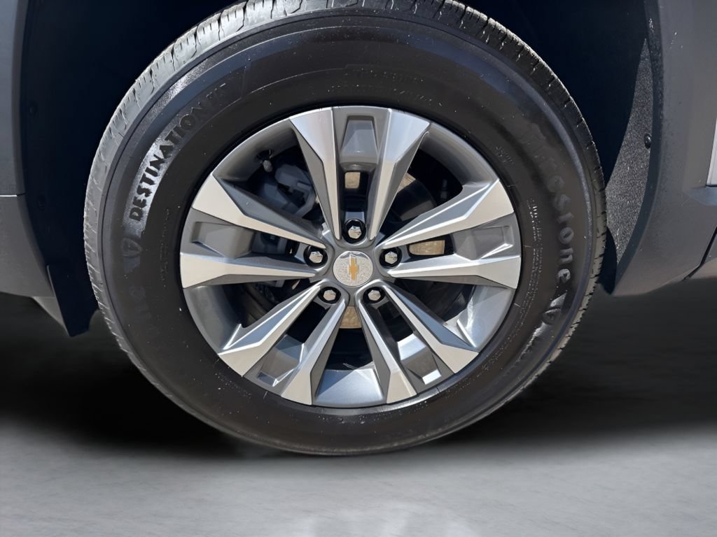 Used 2026 Chevrolet Equinox LT FWD image 10