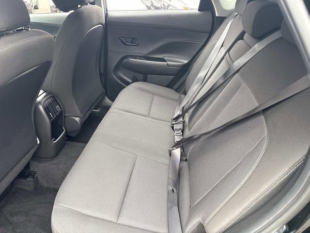 Used 2025 Hyundai Kona SEL AWD/4WD image 17