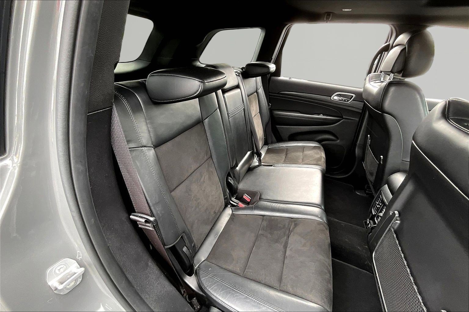 Used 2019 Jeep Grand Cherokee Altitude AWD/4WD image 25
