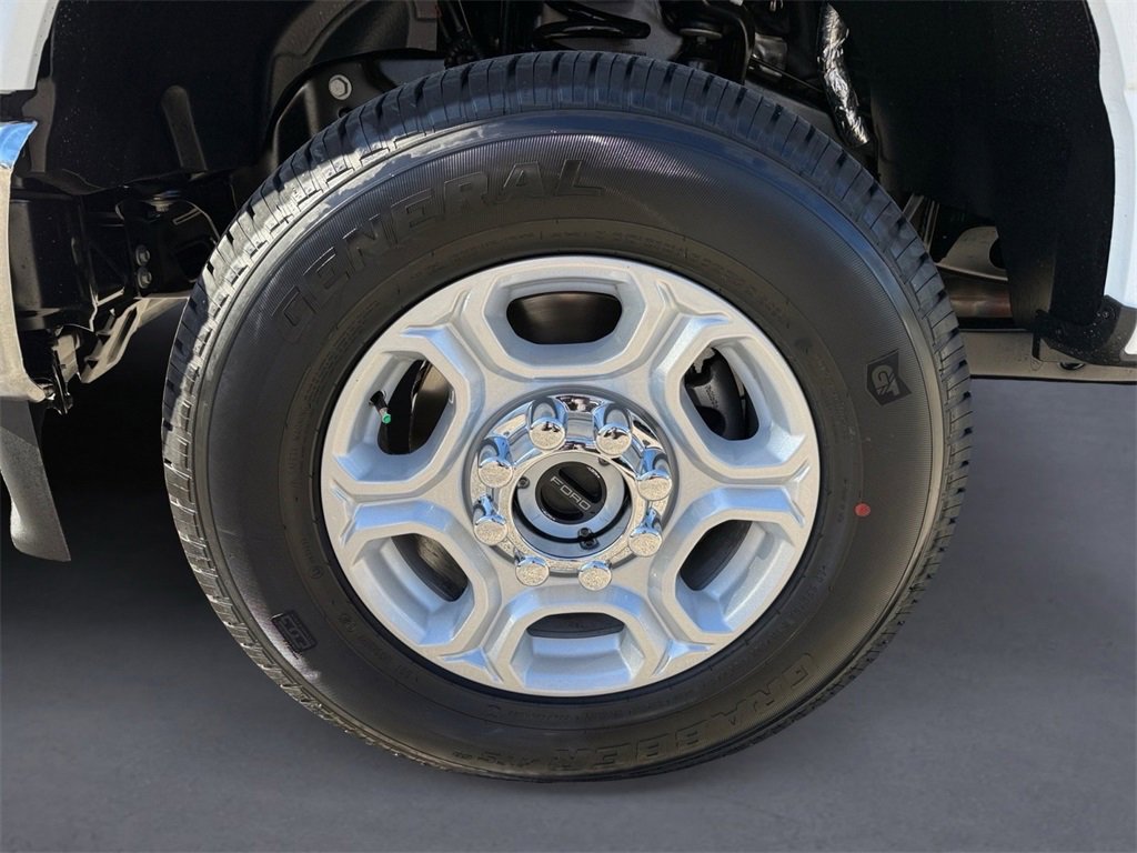 New 2026 Ford F350 XLT image 9