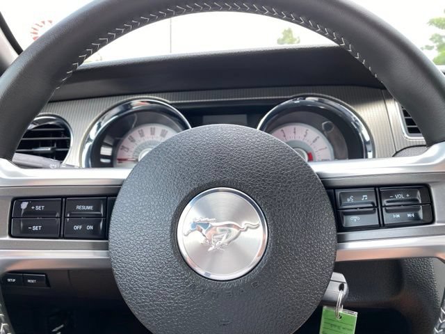 Used 2011 Ford Mustang GT Premium w/ Electronics Pkg RWD image 18