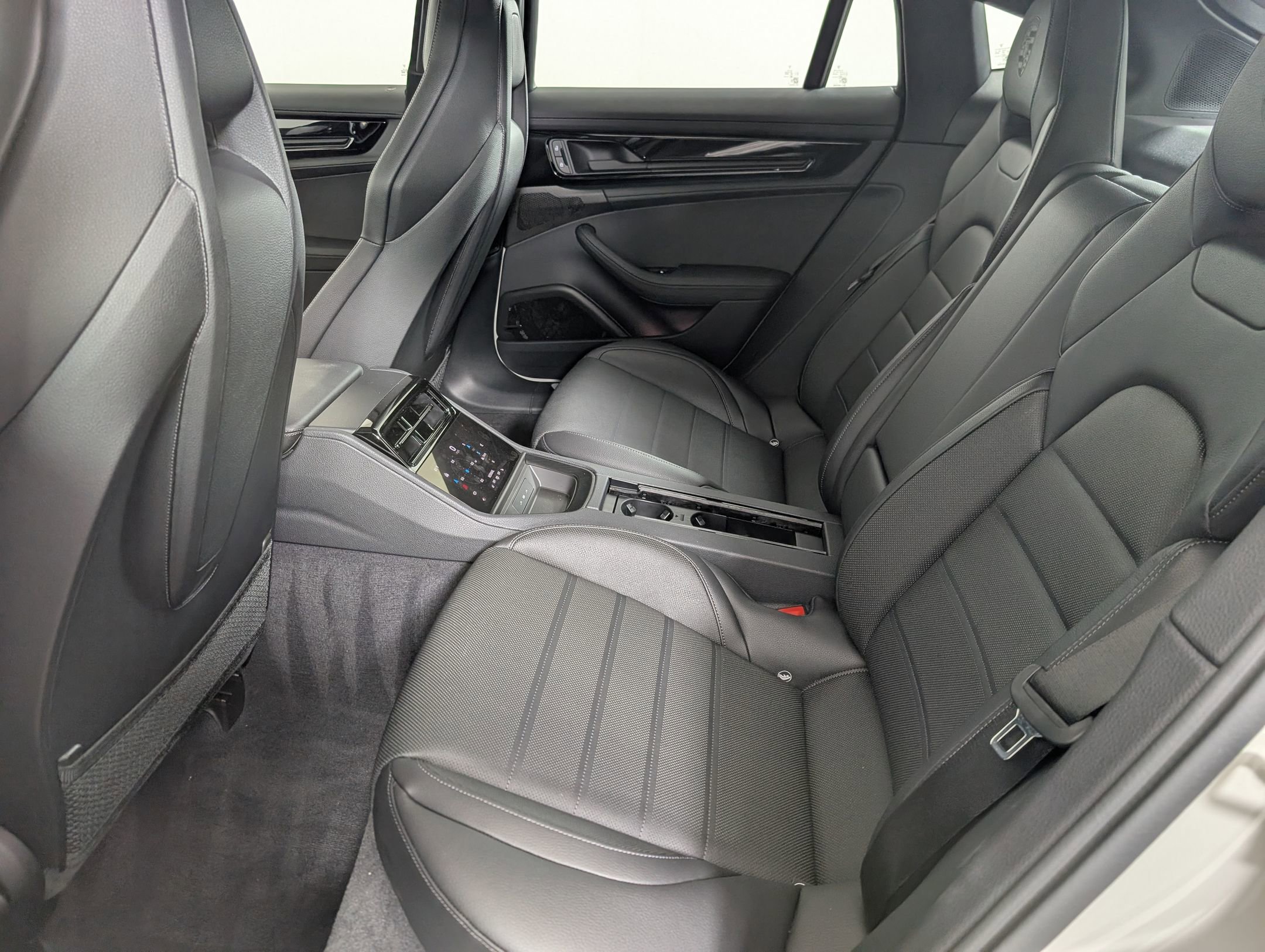 Used 2025 Porsche Panamera 4 AWD/4WD image 16