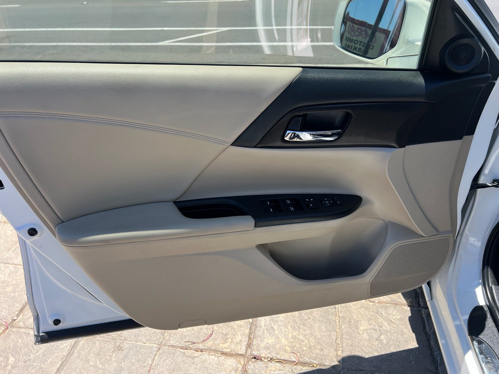 Used 2013 Honda Accord EX image 9