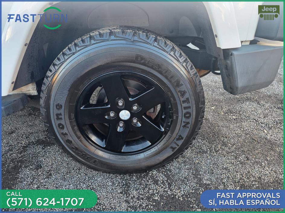 Used 2012 Jeep Wrangler Rubicon w/ PWR Convenience Group image 19