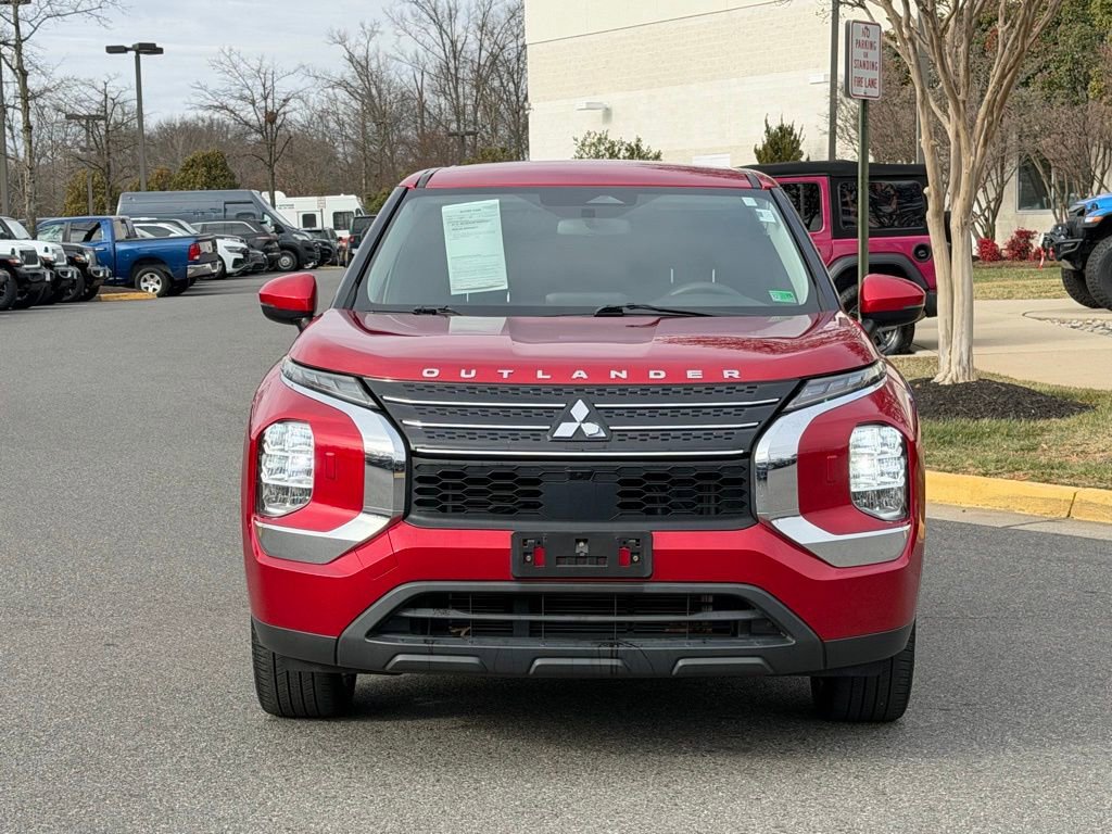 Used 2022 Mitsubishi Outlander ES image 4