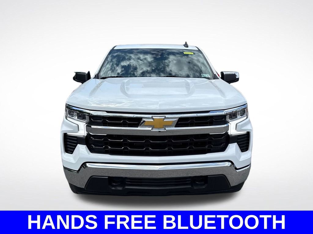 Used 2024 Chevrolet Silverado 1500 LT AWD/4WD image 5