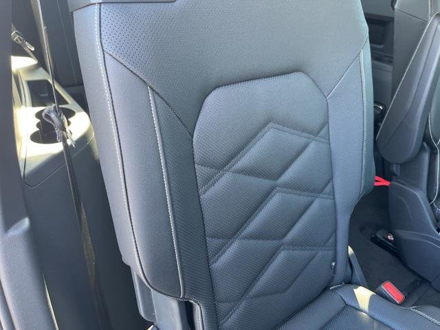 Used 2025 Volkswagen Atlas SE w/ Panoramic Sunroof Package image 26