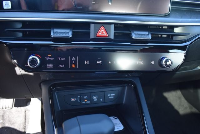 New 2026 Kia K5 GT-Line w/ GT-Line Premium Package FWD image 31