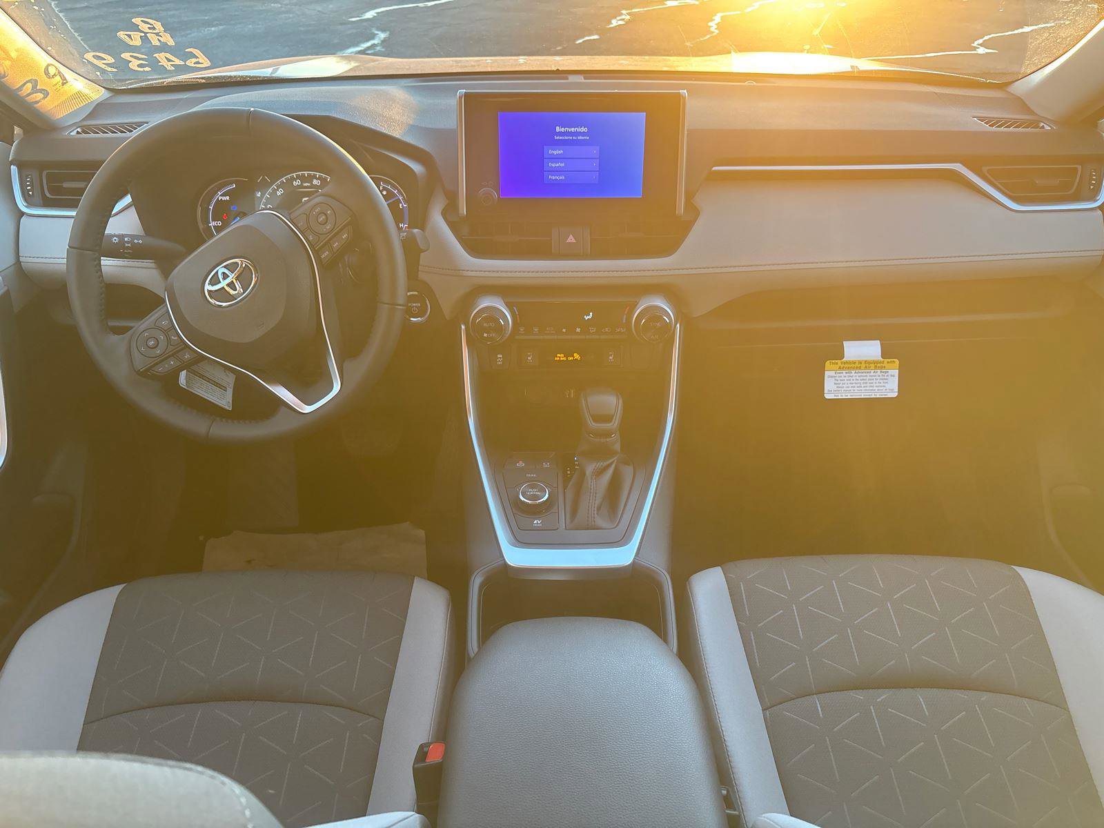 Used 2025 Toyota RAV4 XLE image 13