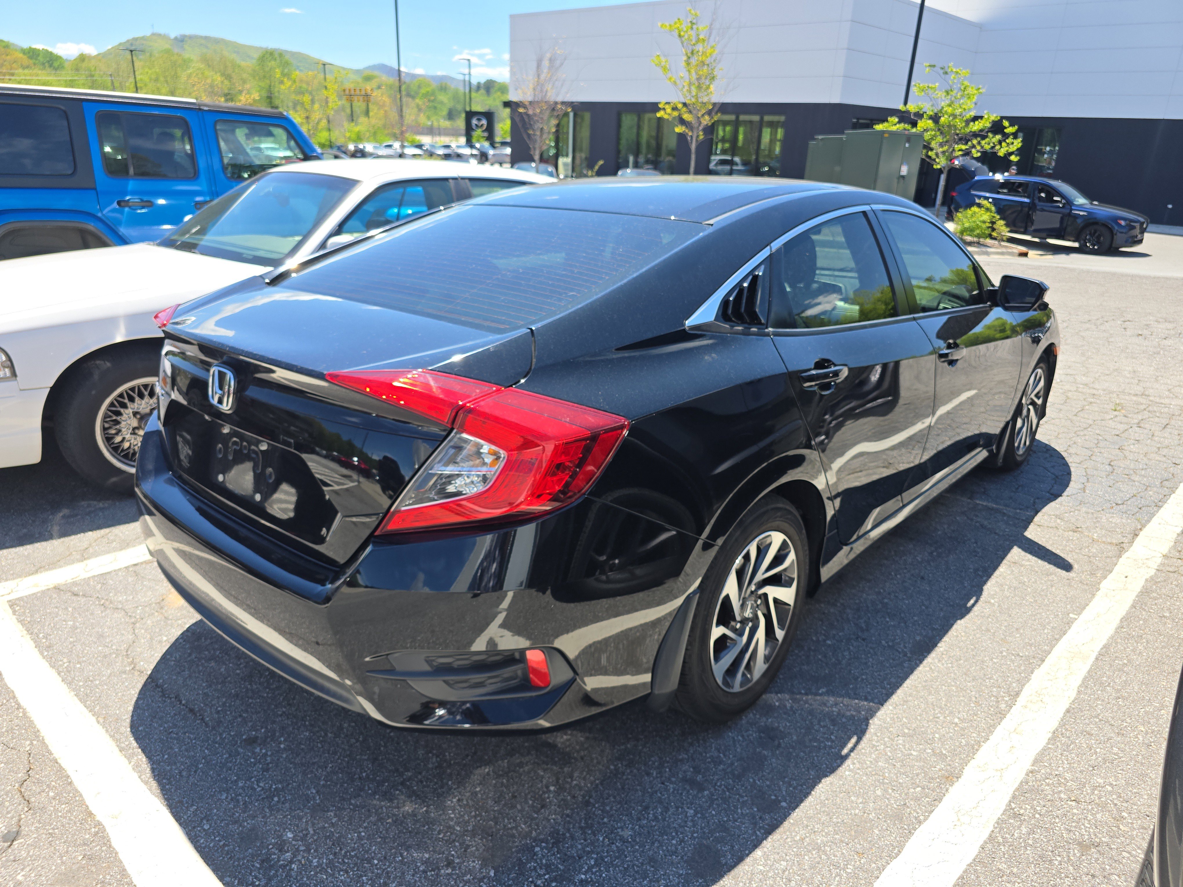 Used 2016 Honda Civic EX image 2