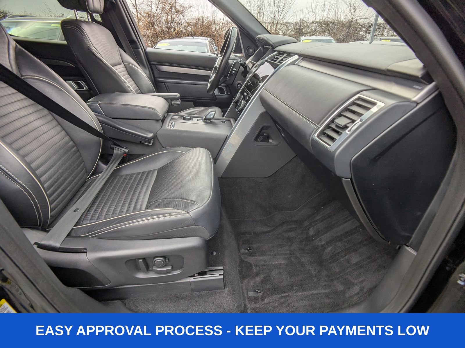 Used 2022 Land Rover Discovery S R-Dynamic image 14