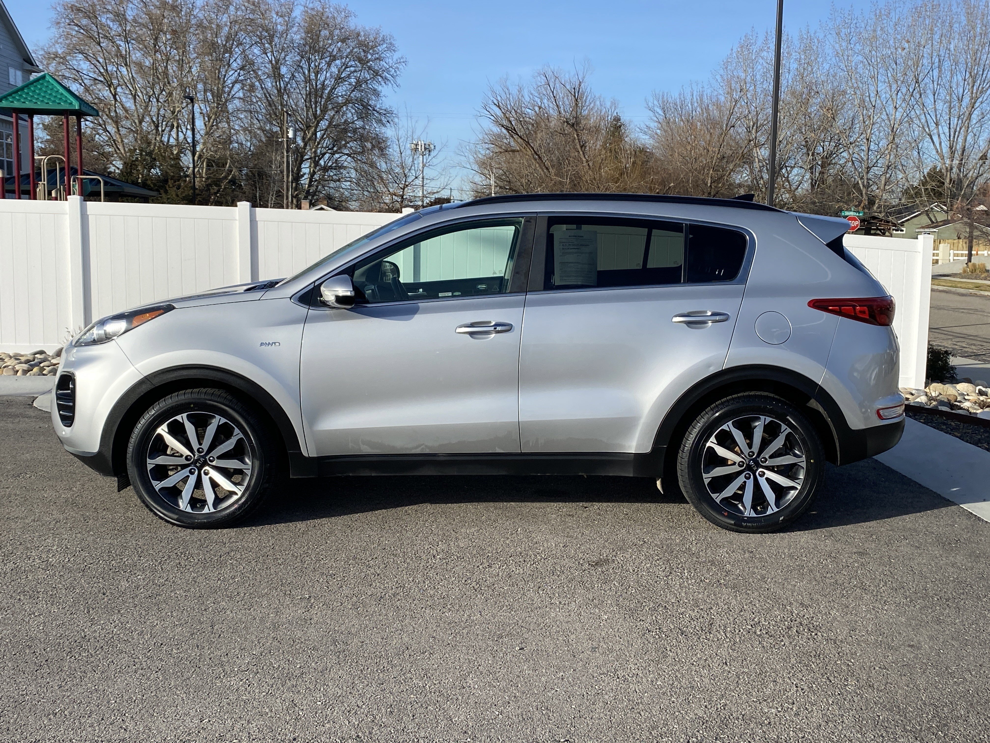 Used 2018 Kia Sportage EX w/ Option Group 040 image 3