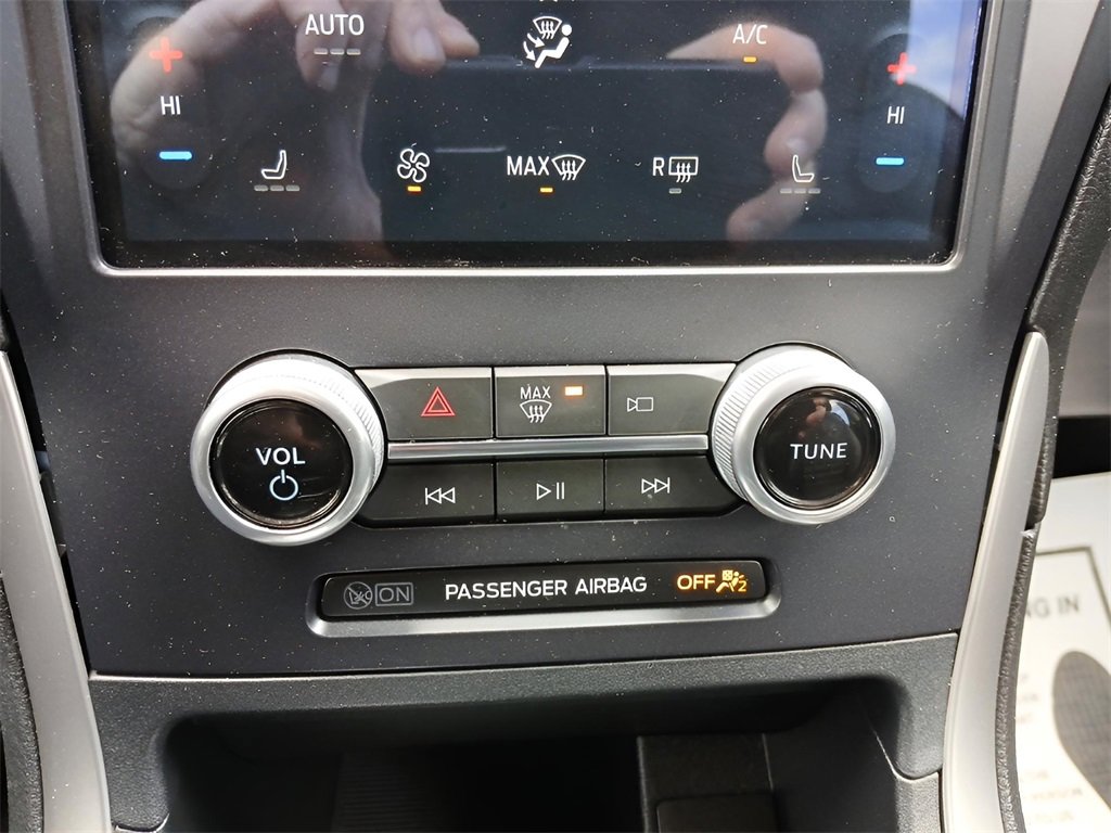 Used 2022 Ford Edge SEL image 15