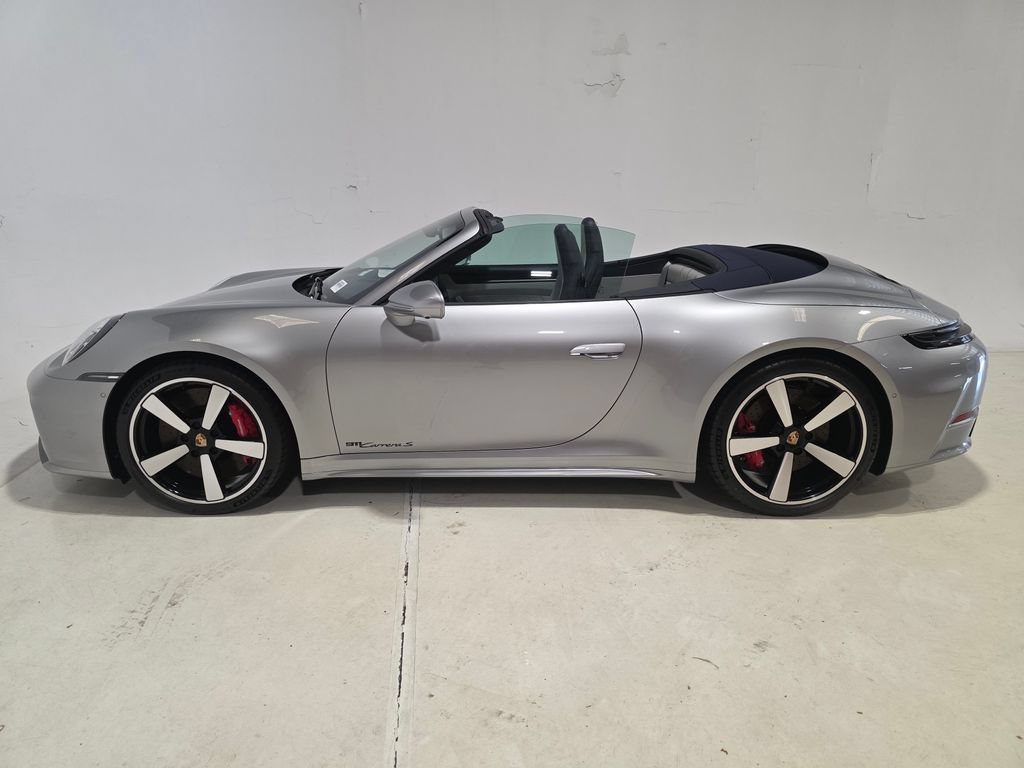 Certified 2026 Porsche 911 Carrera S RWD image 3