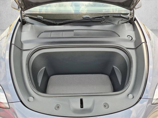 Used 2021 Tesla Model Y Long Range AWD/4WD image 23