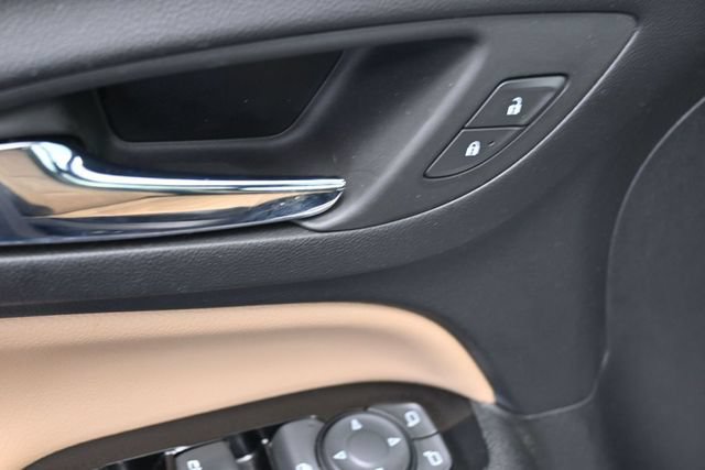 Used 2023 Chevrolet Equinox Premier AWD/4WD image 25