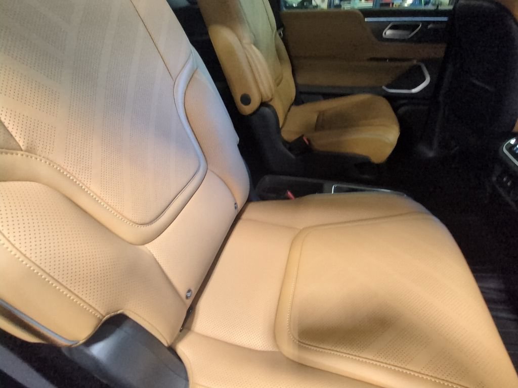 New 2027 INFINITI QX80 Luxe w/ Exterior Package AWD/4WD image 26