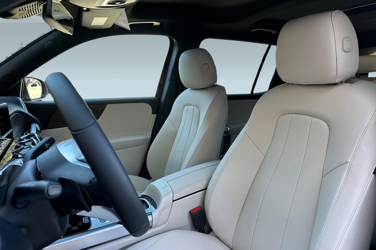 New 2026 Mercedes-Benz GLB 250 image 5