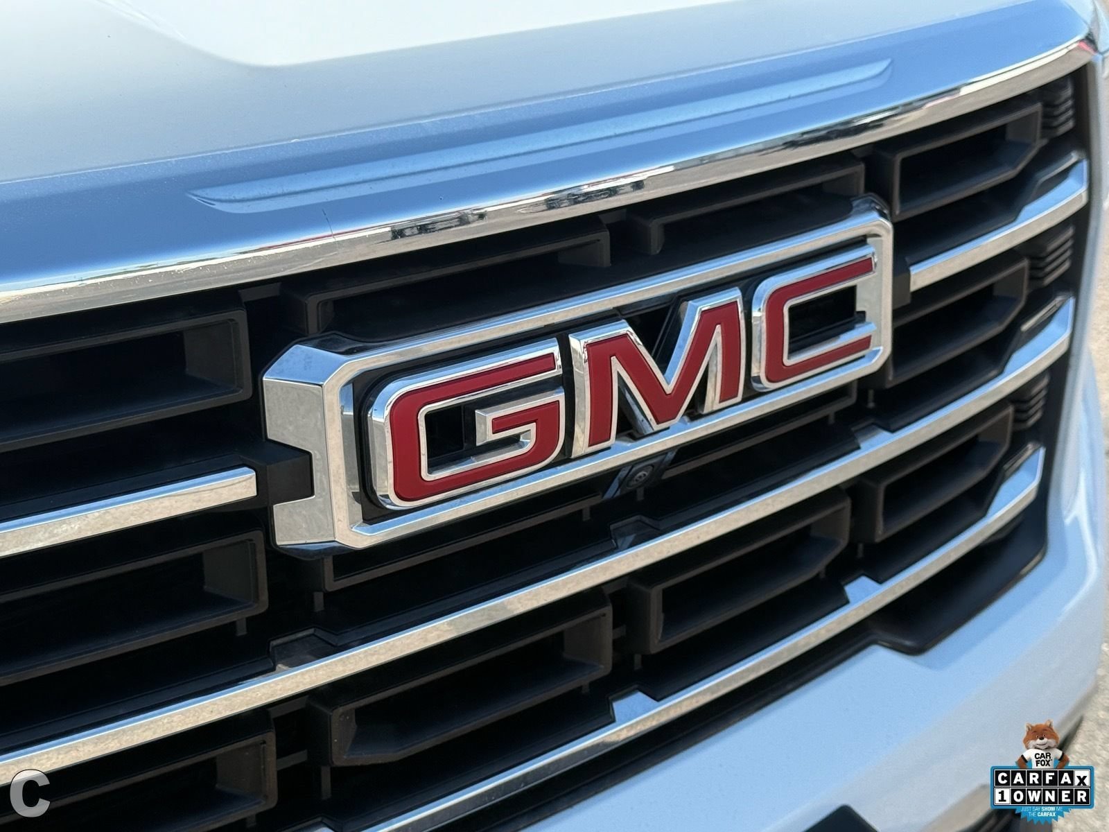 Used 2024 GMC Acadia Elevation FWD image 33
