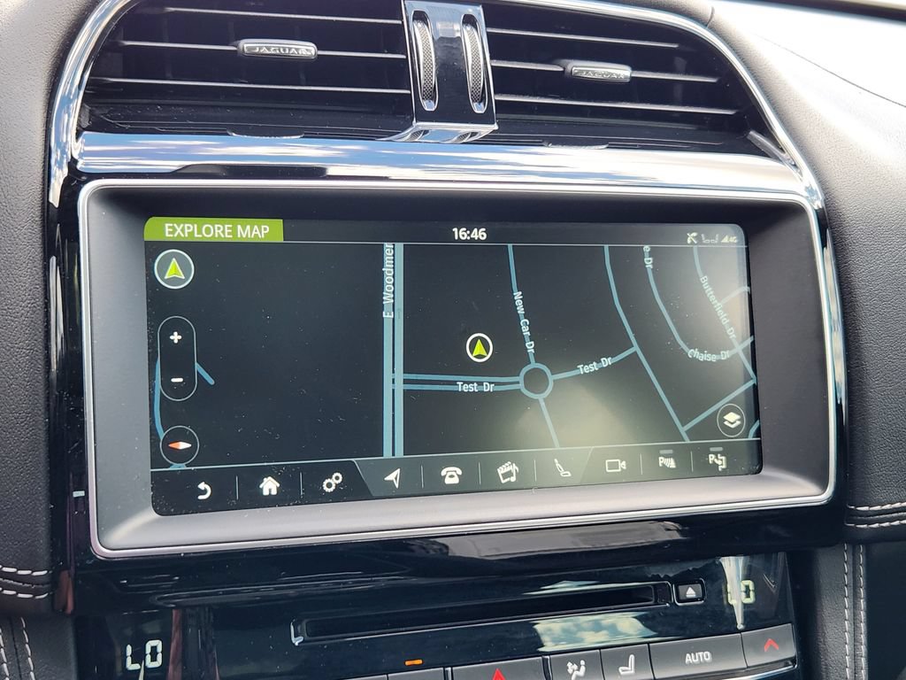 Used 2018 Jaguar F-PACE S AWD/4WD image 9