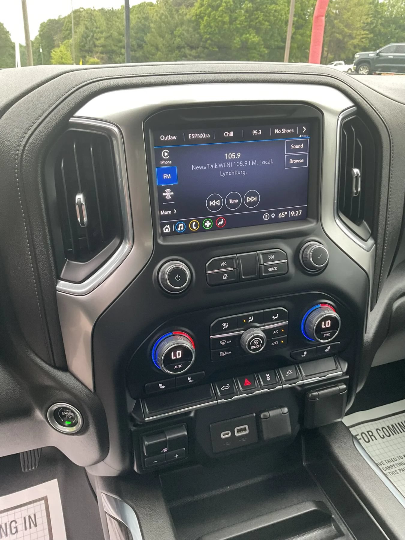 Used 2022 Chevrolet Silverado 1500 RST w/ Convenience Package II AWD/4WD image 30