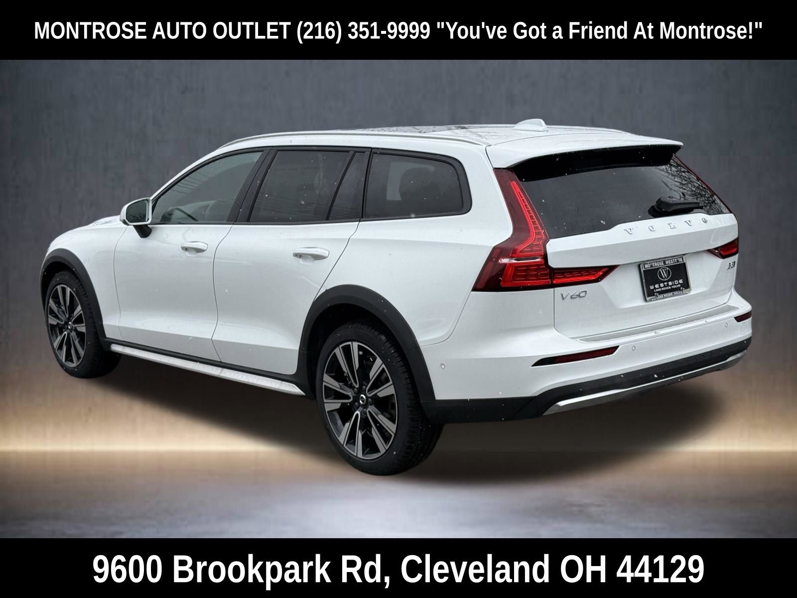 New 2026 Volvo V60 B5 Cross Country Ultra w/ Protection Package Premier image 3