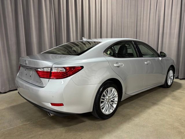 Used 2014 Lexus ES 350 w/ Luxury Package FWD image 5