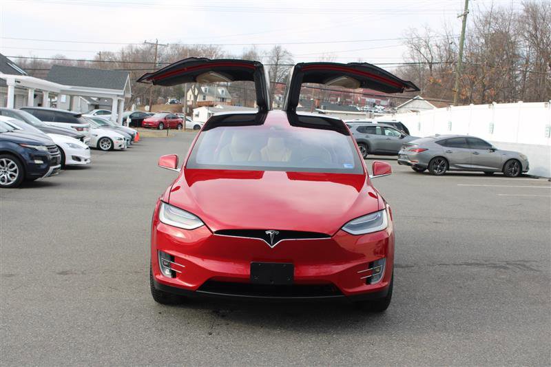 Used 2016 Tesla Model X 90D image 3
