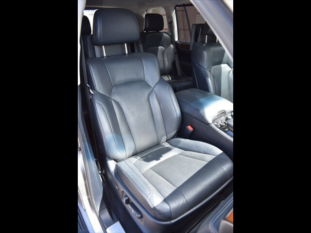 Used 2018 Lexus LX 570 4WD w/ Luxury Package image 38