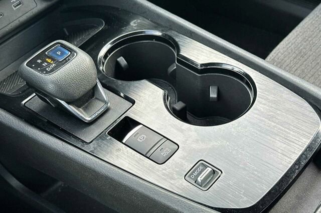 Used 2022 Nissan Rogue SV image 19