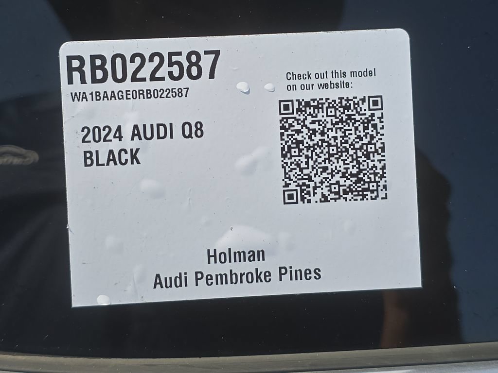 Used 2024 Audi Q8 e-tron Premium AWD/4WD image 34